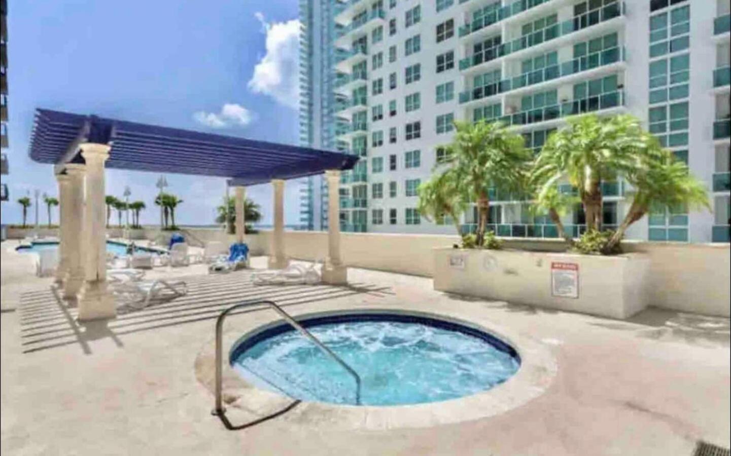 *Luxurious Highrise 2Brcondo Brickell- Waterviews* Miami Exteriör bild