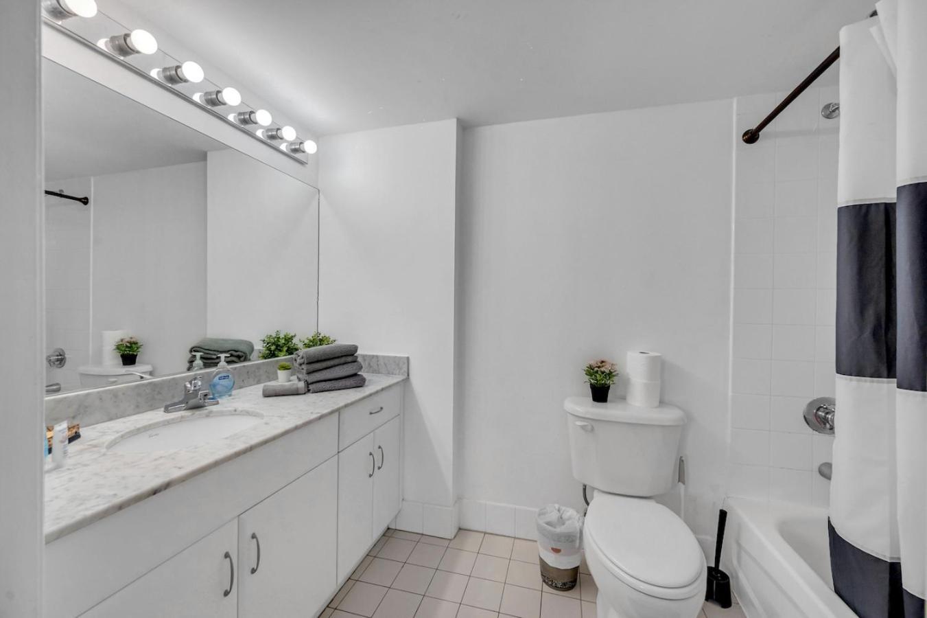*Luxurious Highrise 2Brcondo Brickell- Waterviews* Miami Exteriör bild