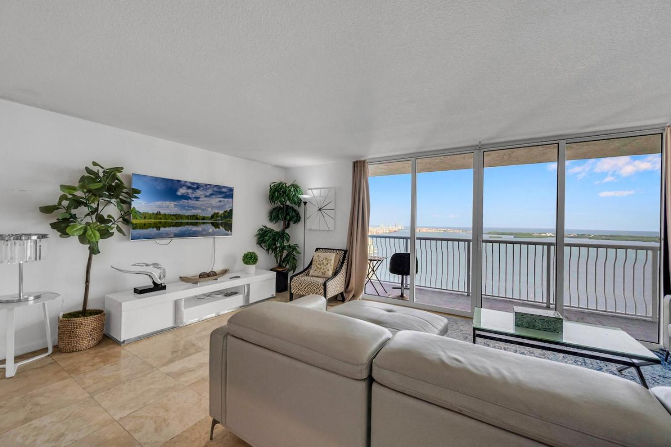 *Luxurious Highrise 2Brcondo Brickell- Waterviews* Miami Exteriör bild
